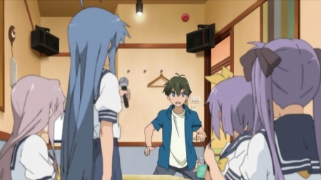 I lol'd when I first saw this in Kannagi. Love cameos + crossovers.